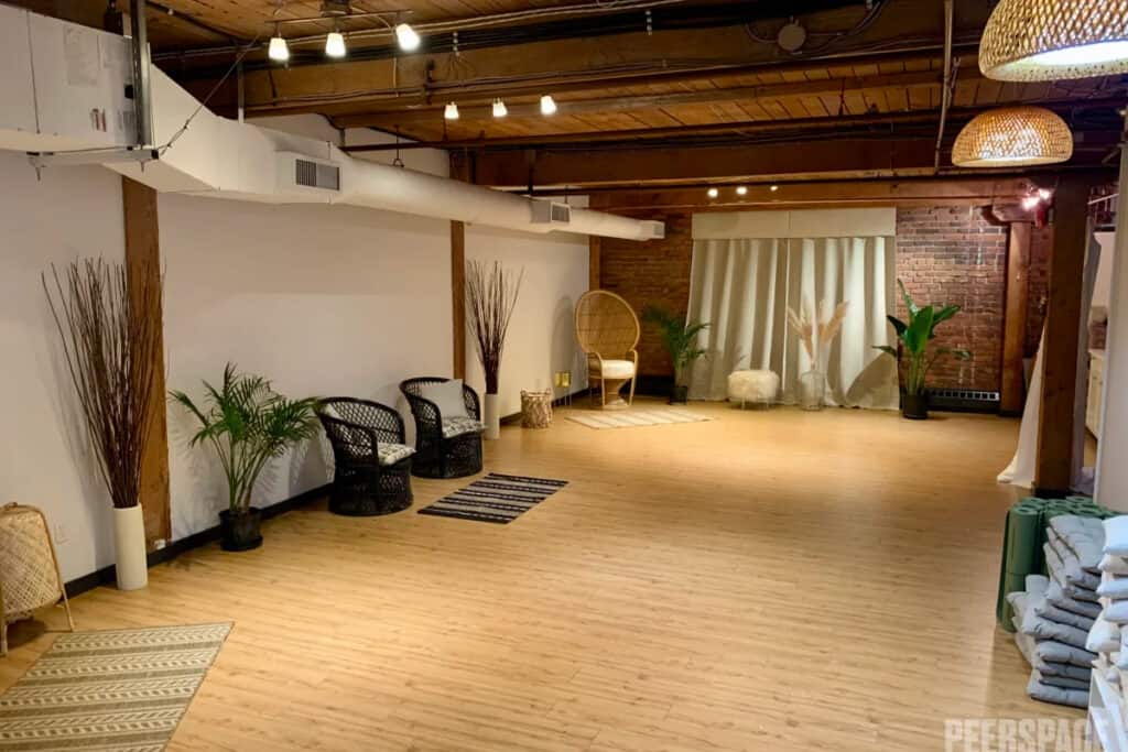 STUDIO & CREATIVE SPACE in Heart of Yaletown