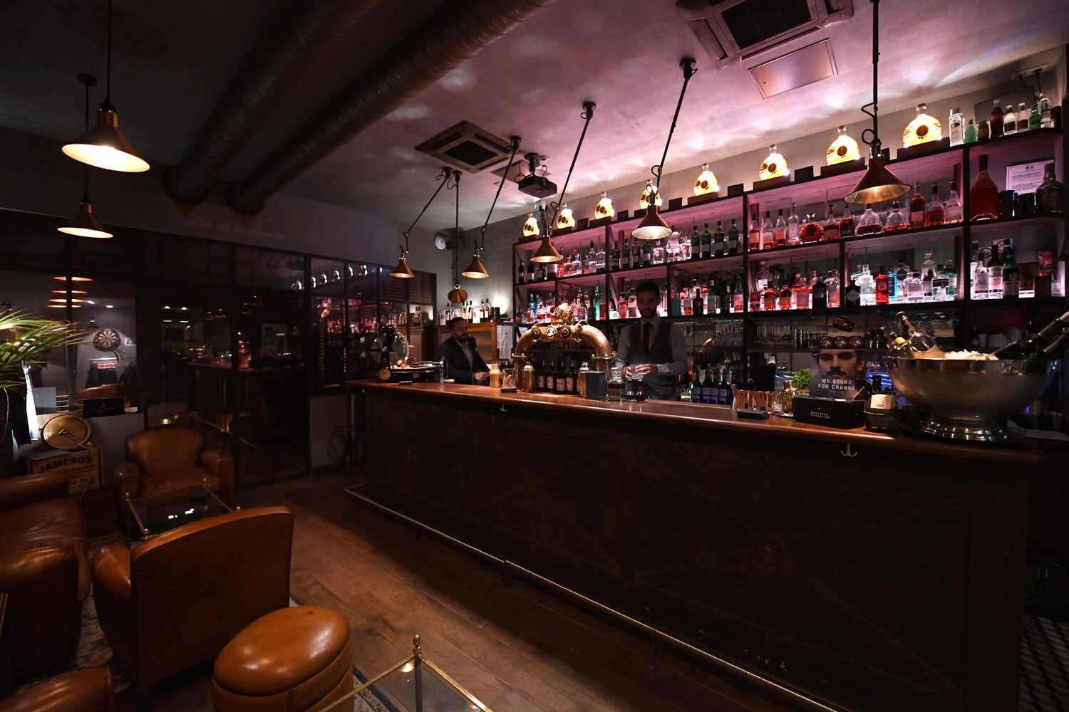 Top 8 des bars cachés de Paris (2026) | Peerspace