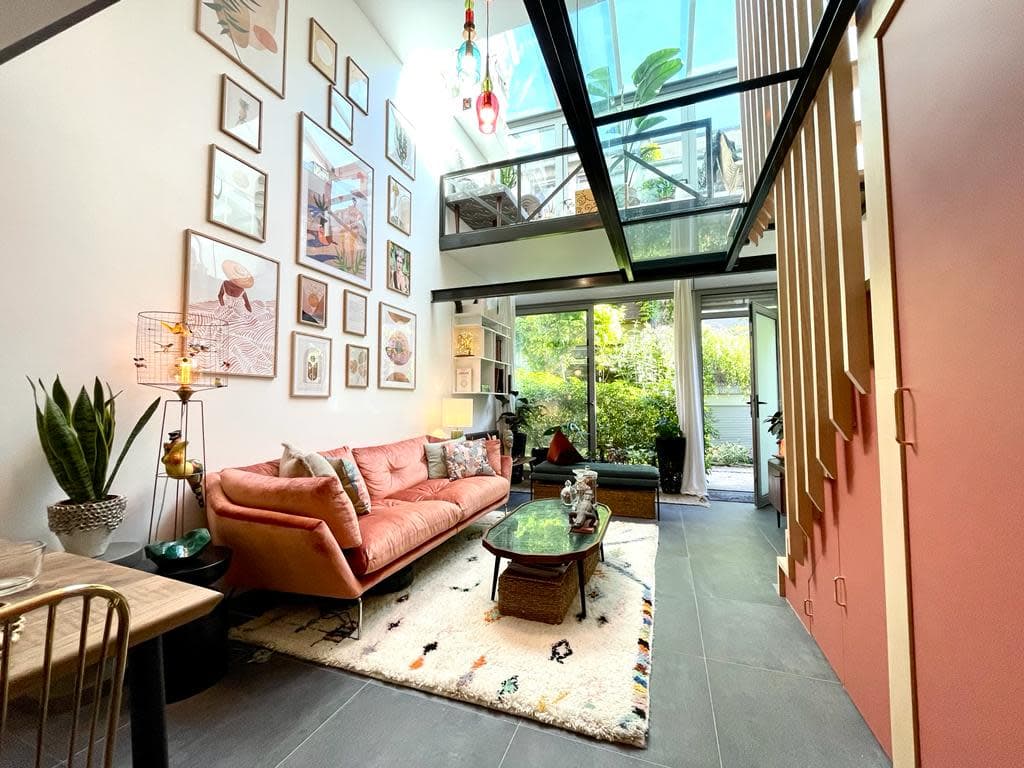 loft atypique aux couleurs vives