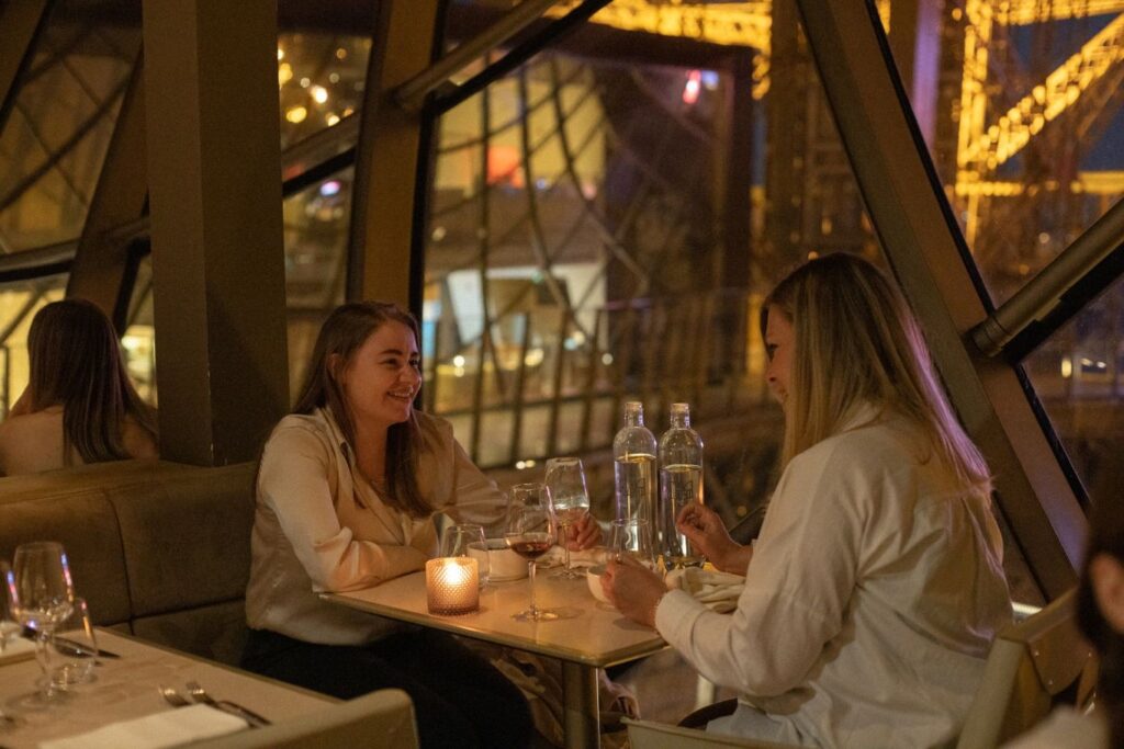 Madame Brasserie, restaurant dans la Tour Eiffel