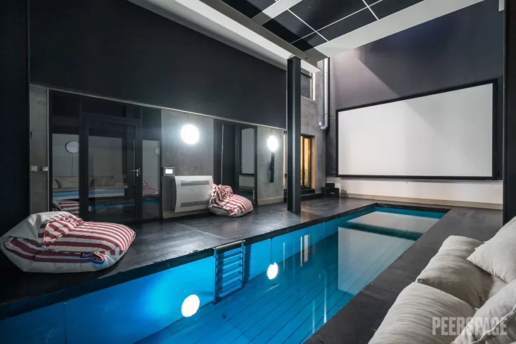 Loft industriel avec piscine et rooftop