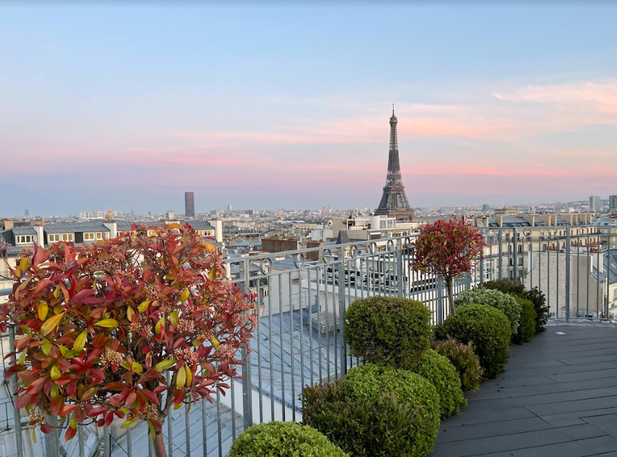 Rooftop parisien sur Airbnb : comment et où louer pour vos événements | Peerspace