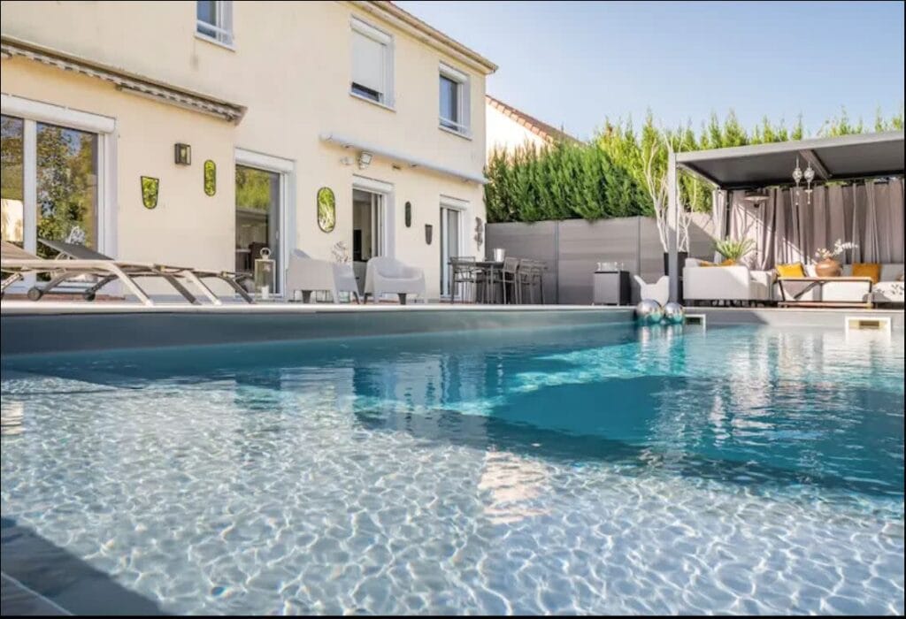 villa avec piscine pour un evg réussi