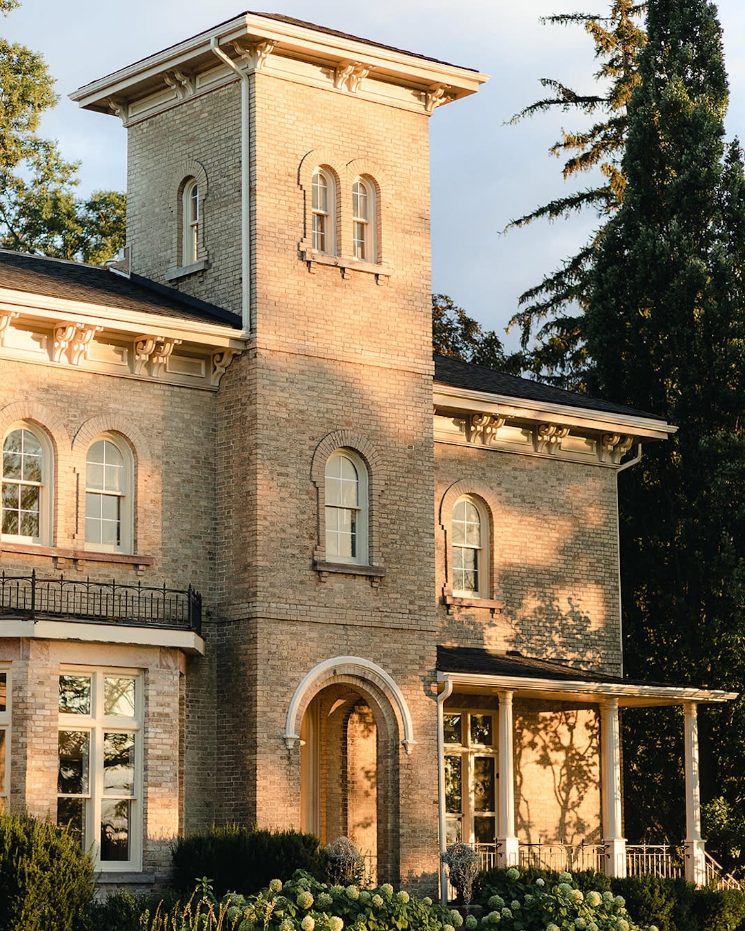 Italianate Style Manor
