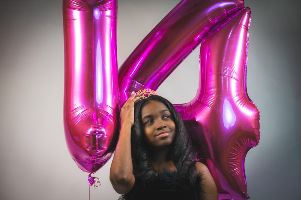30+ Fun & Fresh 14th Birthday Party Ideas for Teens | Peerspace