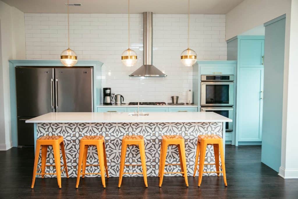 Gourmet Kitchen in Wicker Park with amazing urban view | Wicker Park Inn