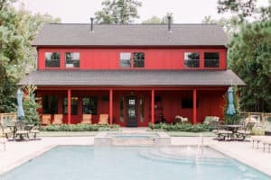 The 11 Best Couple Photoshoot Ideas Near Houston | Peerspace