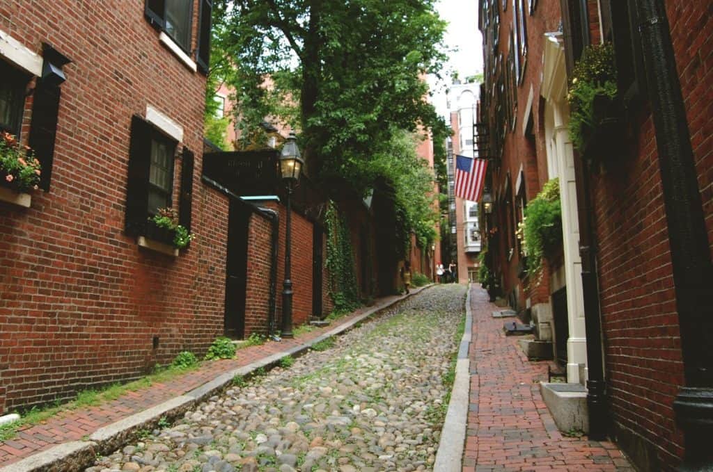 acorn street beacon hill boston