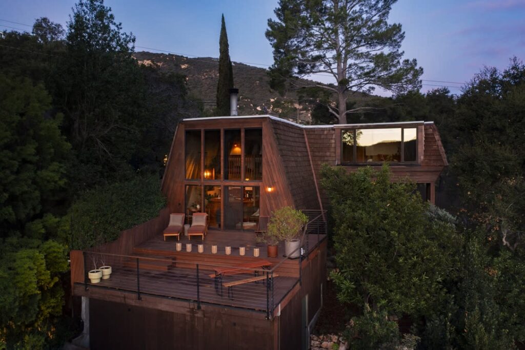 Wow Space: This Award-Winning A-Frame is Straight Out of the 70’s | Peerspace