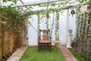 12 Beautiful Easter Decoration Ideas | Peerspace