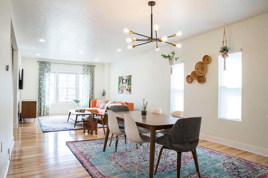 Bright & Airy Home with Large Entertaining Space cleveland rental
