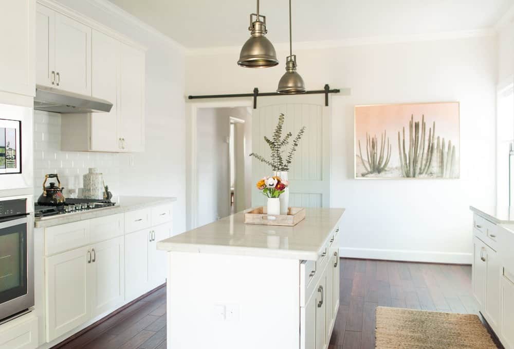 Bright Kitchen for Portrait & Fashion Photography houston rental