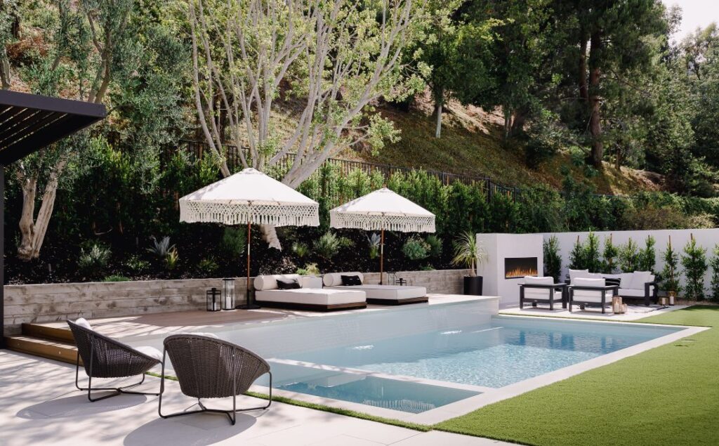 Calabasas Traditional retreat space