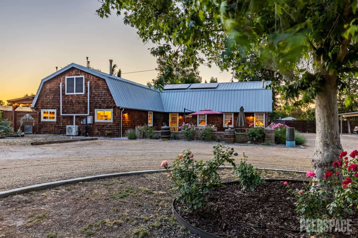 Cozy Lux Barnhouse with views in Paso Robles