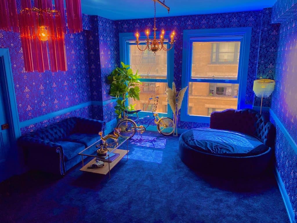 Downtown 70's Blue RETRO room los angeles rental