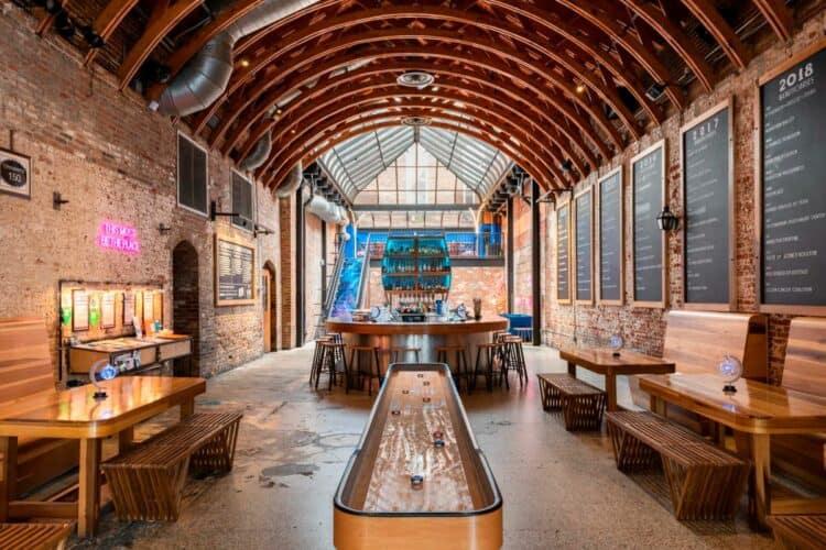 10 Awesome Team Outing Ideas in Houston Peerspace