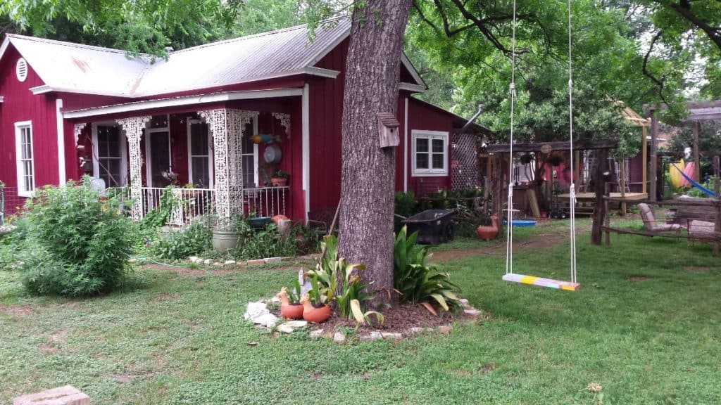 Downtown artists 1930 folk victorian urban farmhouse austin rental