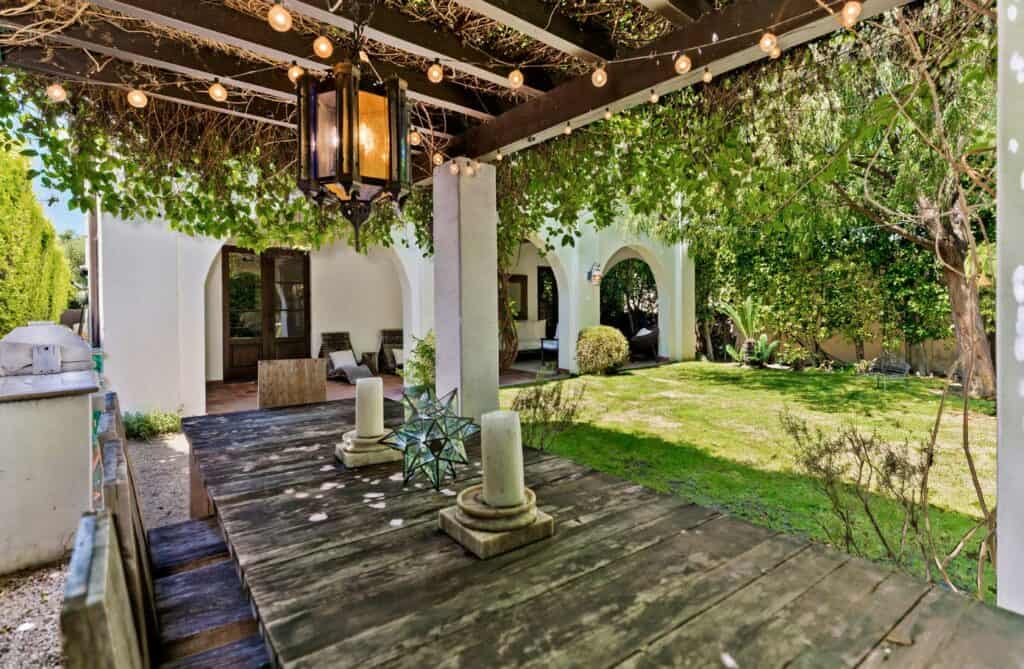 Enchanting Outdoor Space in the Heart of Beverly Grove los angeles rental