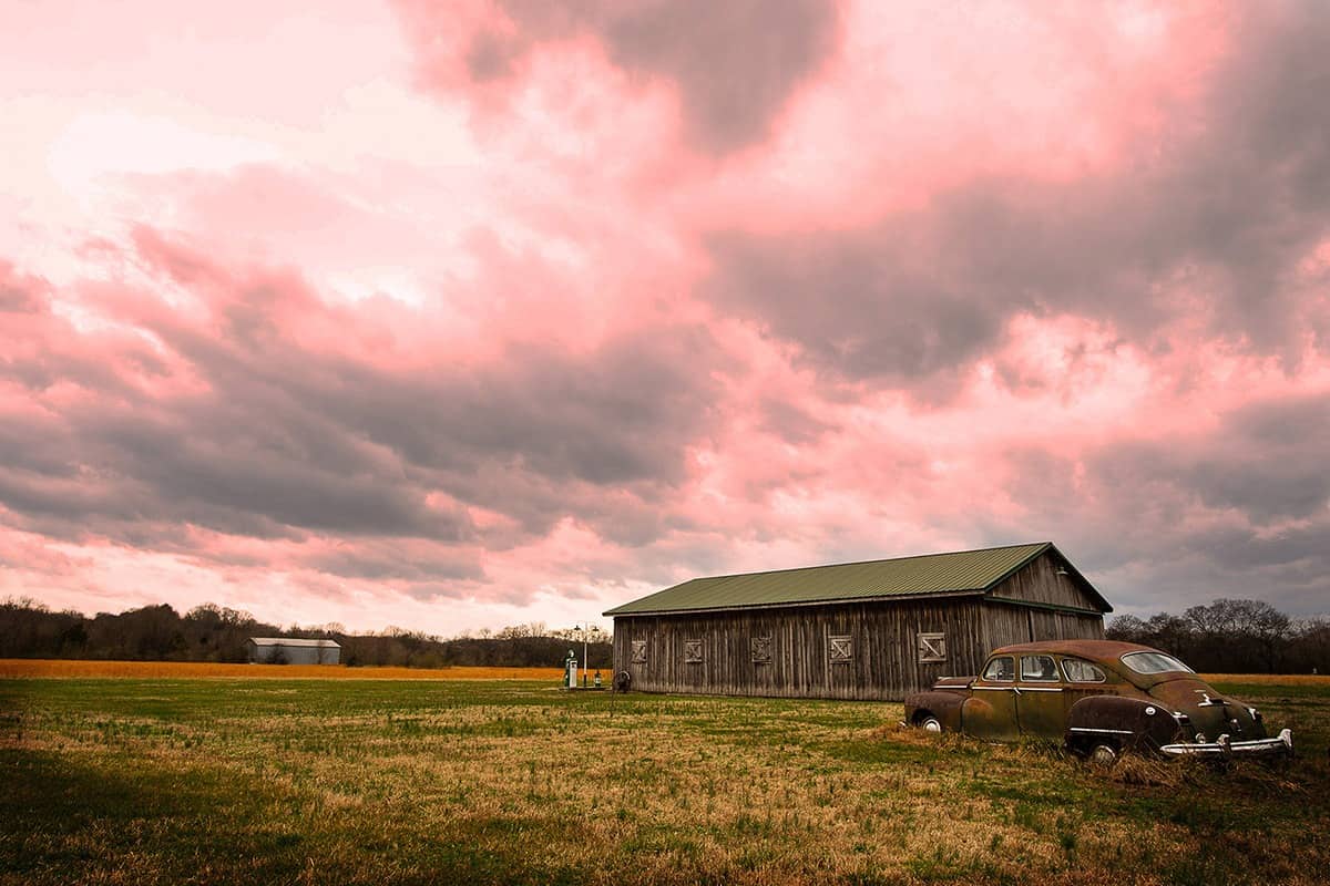 Flat, spacious, private farm with working photo studio nashville rental