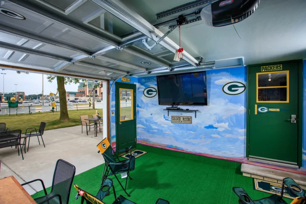 Green Bay Packer Villa