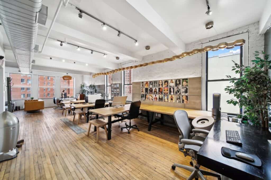 HUGE ARTISTS LOFT