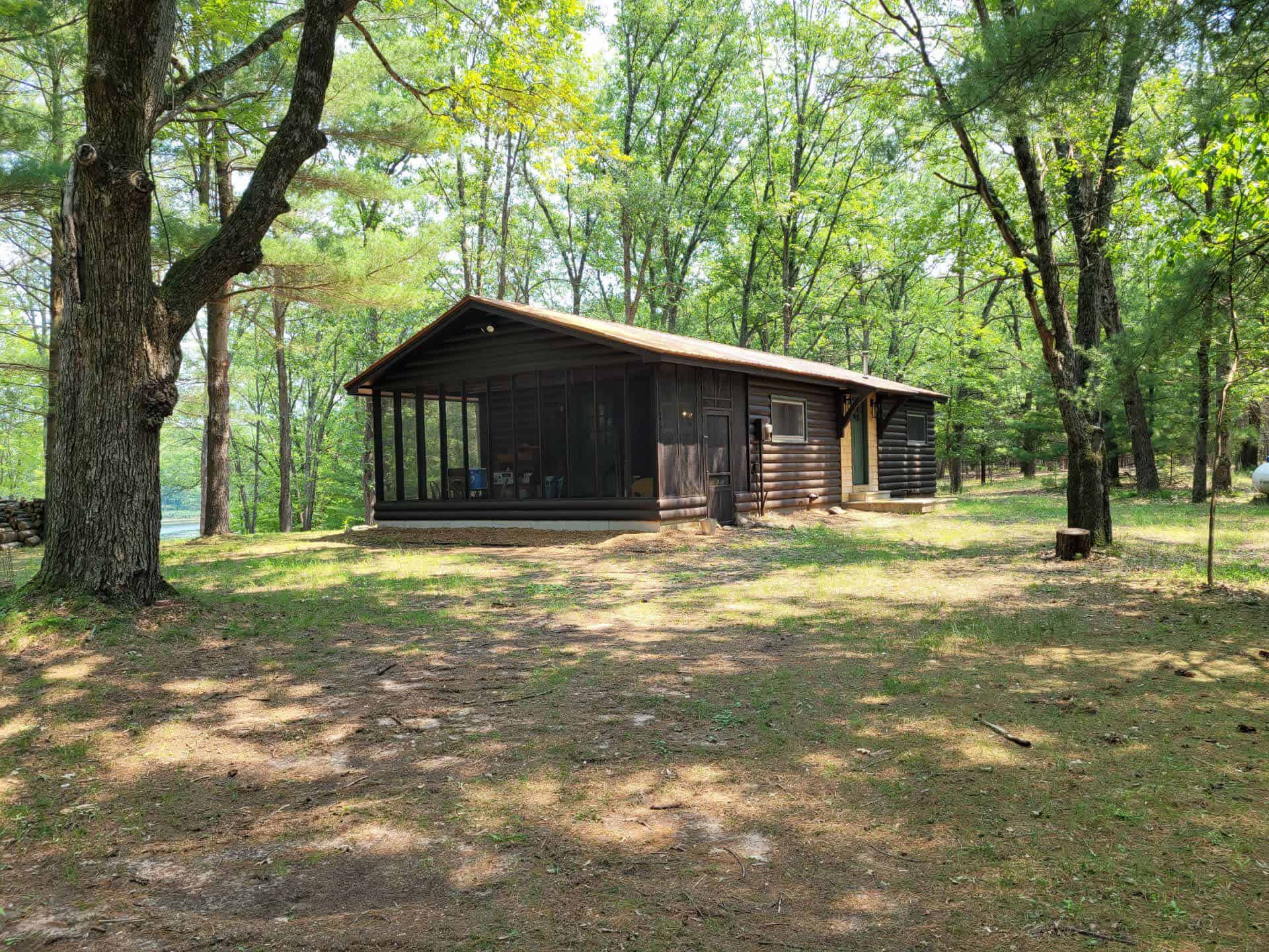 Hello Sunshine Cabin michigan rental