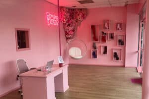 13 Creative Valentine’s Party Ideas For Adults (2025) | Peerspace