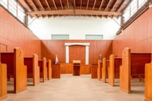 17 Unique Courthouse Wedding Ideas For The Big Day | Peerspace