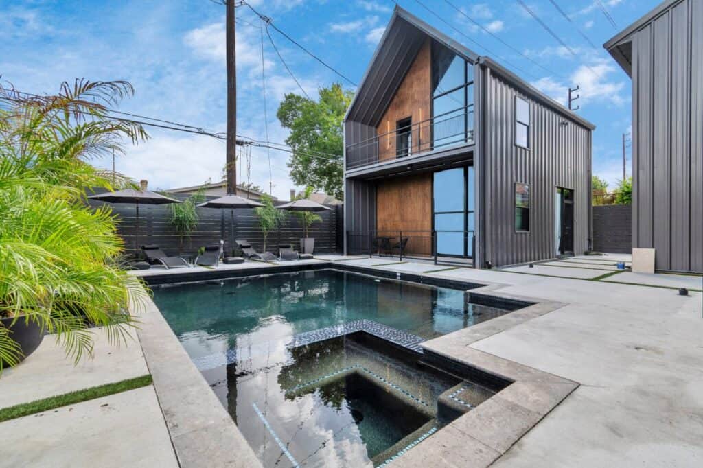 houston Luxurious Oasis