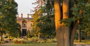 Wow Space: Step Into This 160-Year Old Manor Inspired by the Phases of the Moon | Peerspace
