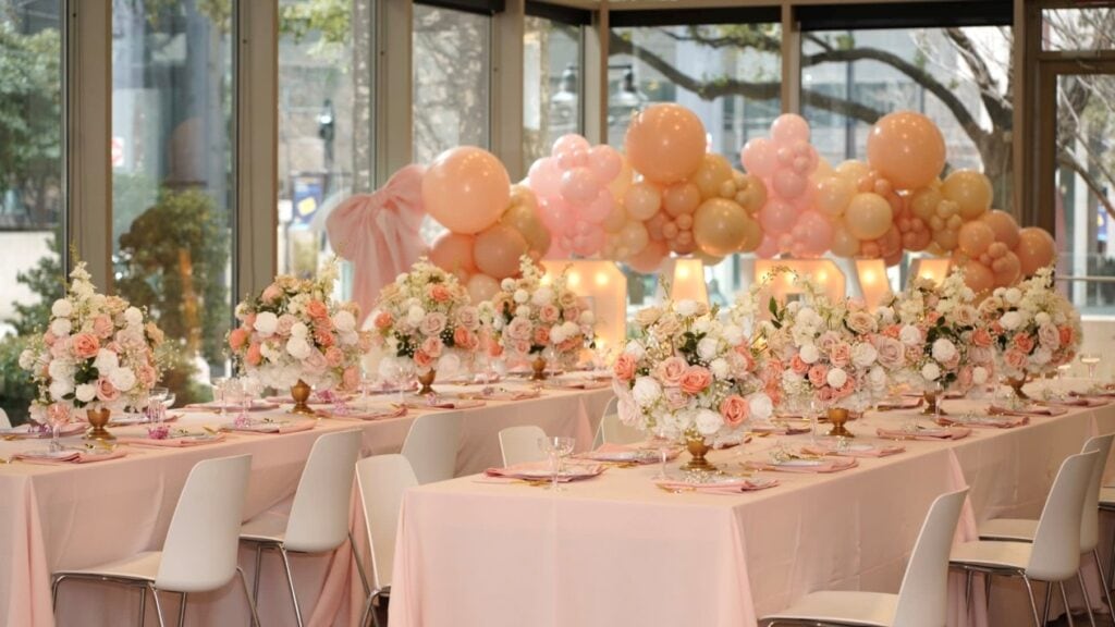 Modern Event Space & Cafe / Flooded with natural light and outdoor space