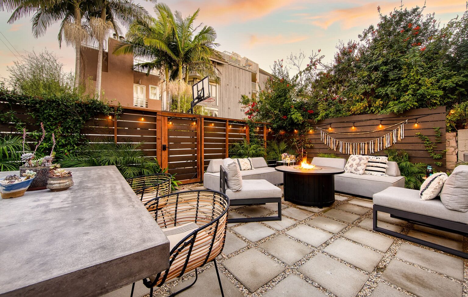 How Much Does It Cost to Rent a Beach House? Peerspace