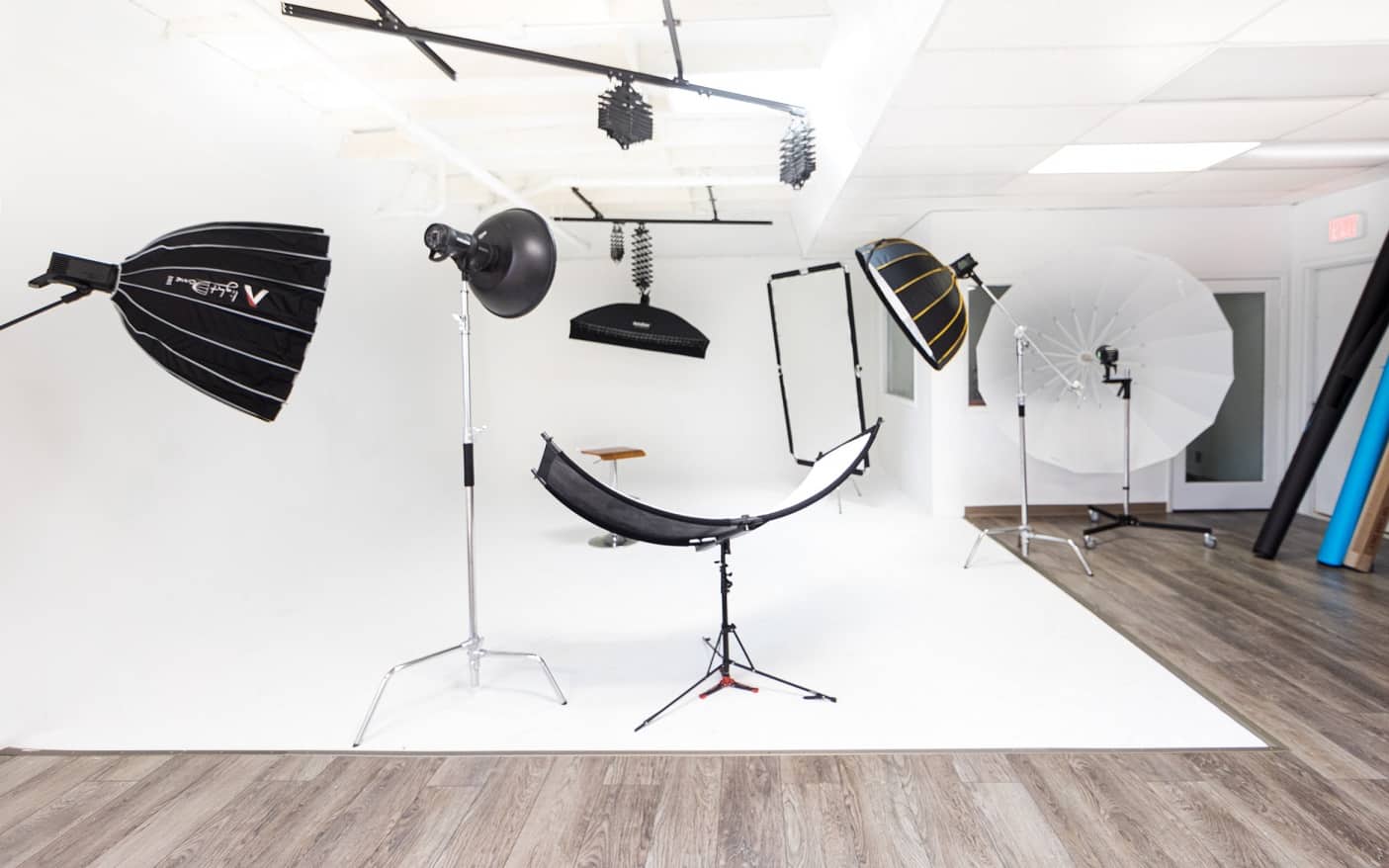 Datter sig selv Omkreds Light Box Photography: What To Know & How To Nail It - Peerspace