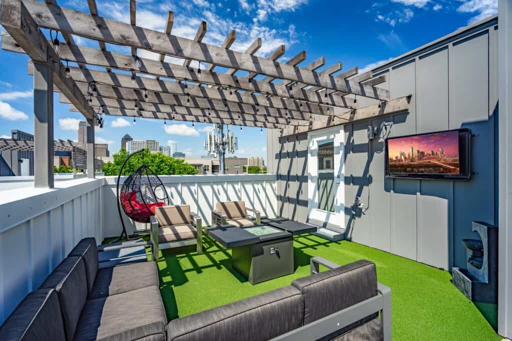 Modern Townhome with Private Skyline Rooftop dallas rental