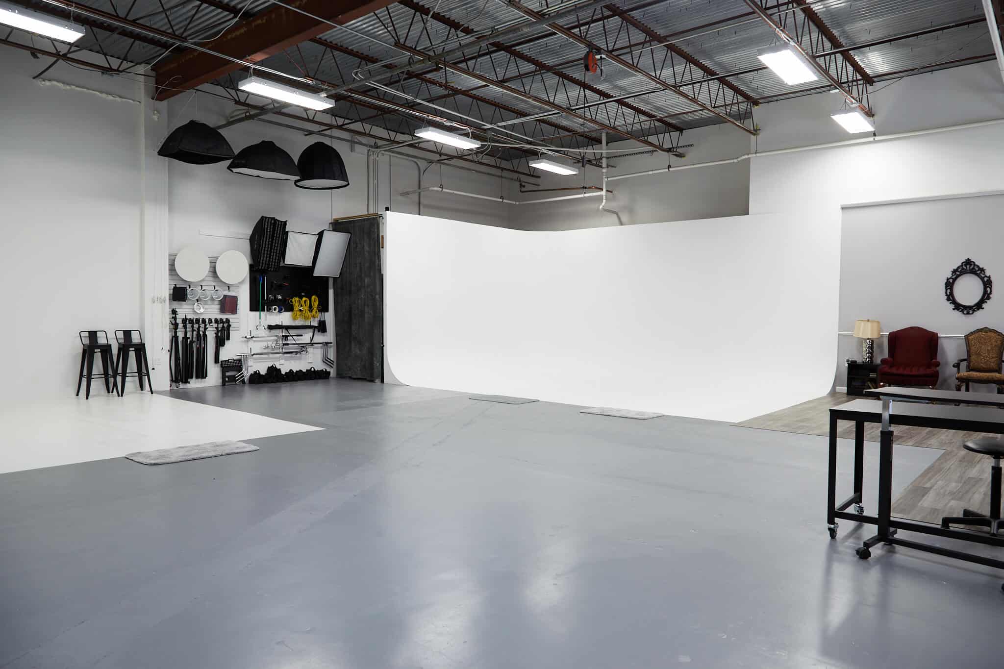 How much does it cost to rent a photo shoot venue