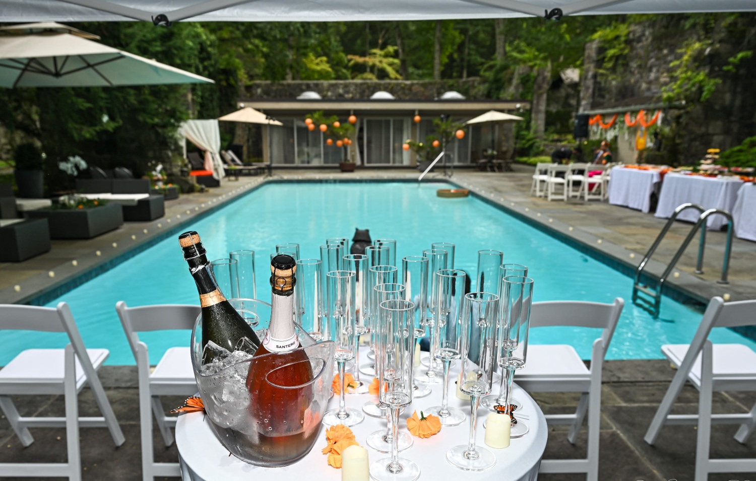 Planning an Engagement Party? Here Are 10 Creative Ways To Celebrate in the Great Outdoors  | Peerspace