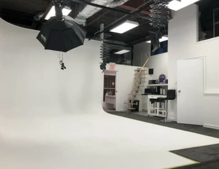 Photo Video Studio with Ground Level Bay Door toronto rental