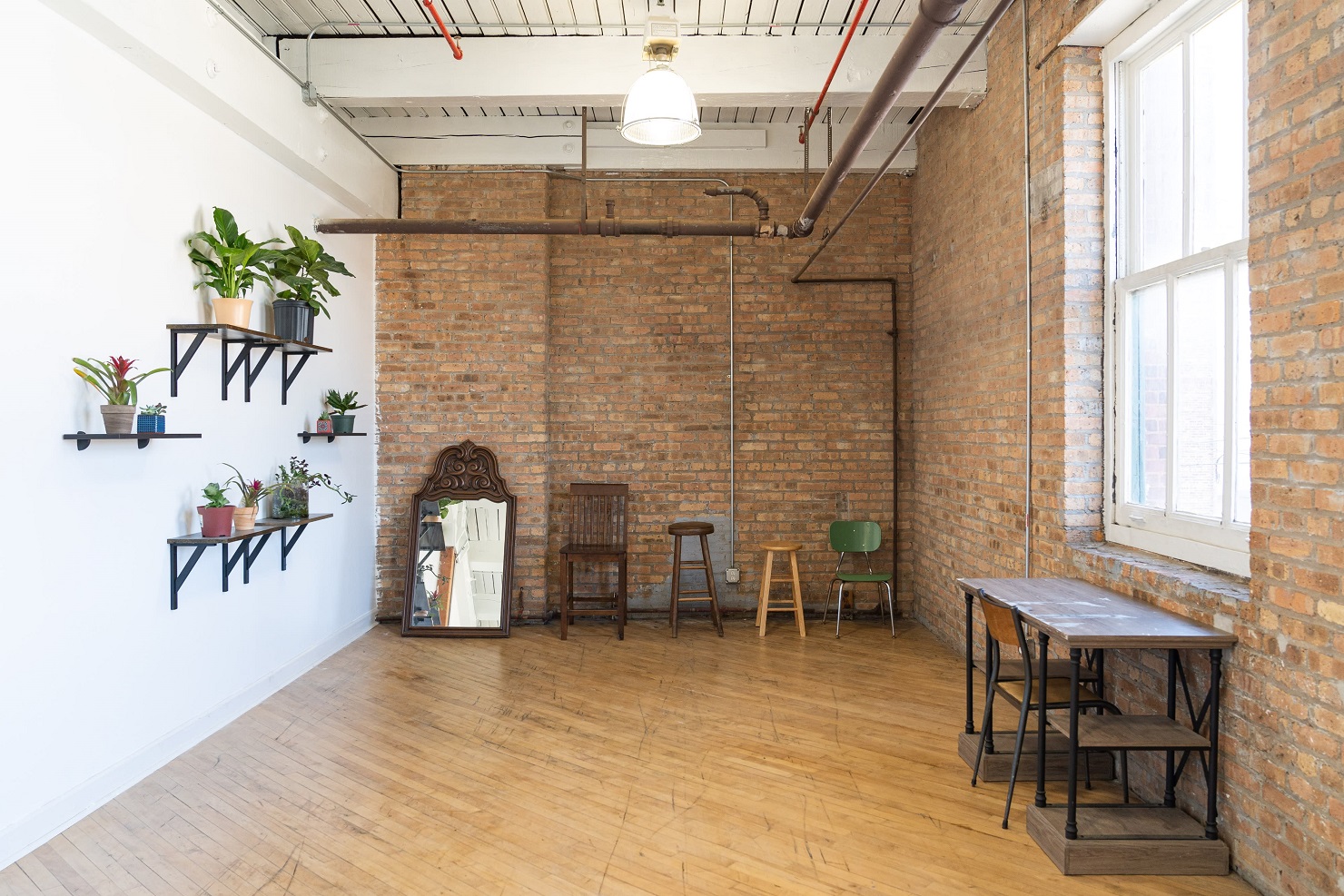 Here’s How & Where to Rent a Studio for a Day Peerspace