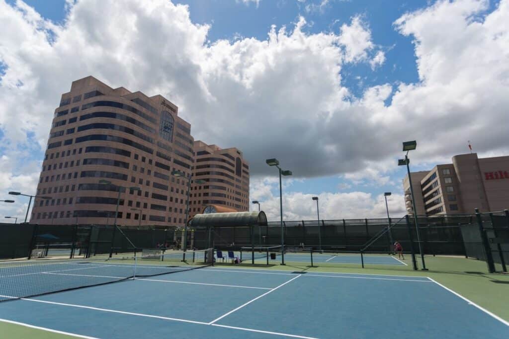 San Fernando Valley roof top tennis courts los angeles rental Rent Fitness Space by The Hour