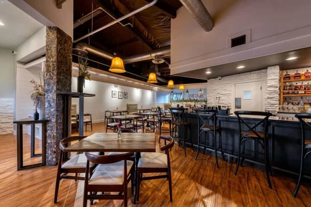 12 Indoor Photoshoot Locations in Scottsdale Peerspace