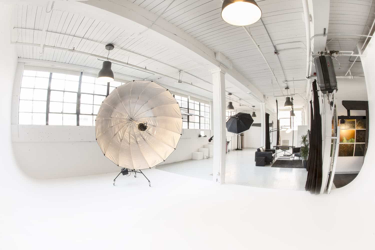 Spacious Fully Equipped Daylight Photo Studio located in Sodo seattle rental