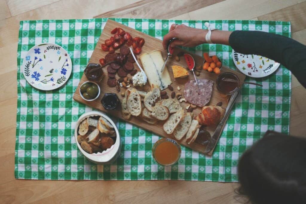 15 Creative St. Patrick’s Day Charcuterie Board Ideas | Peerspace