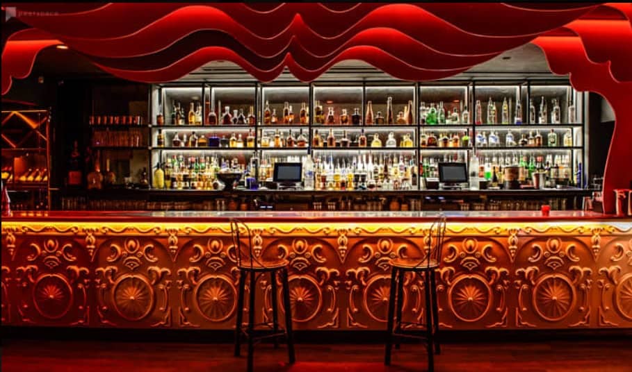 Stylish and Lavish Bar central london rental