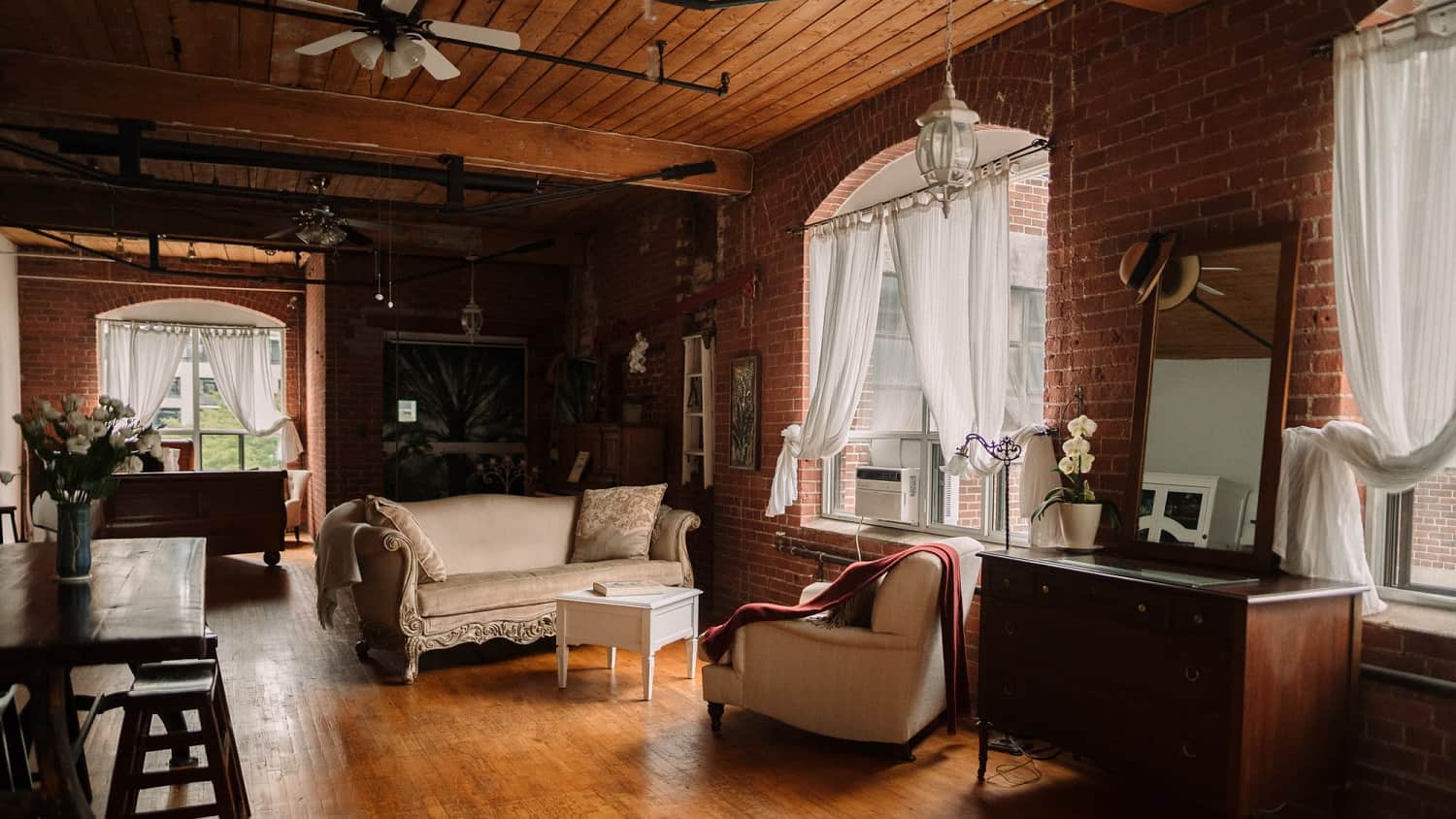 Sunset Studio Loft toronto rental