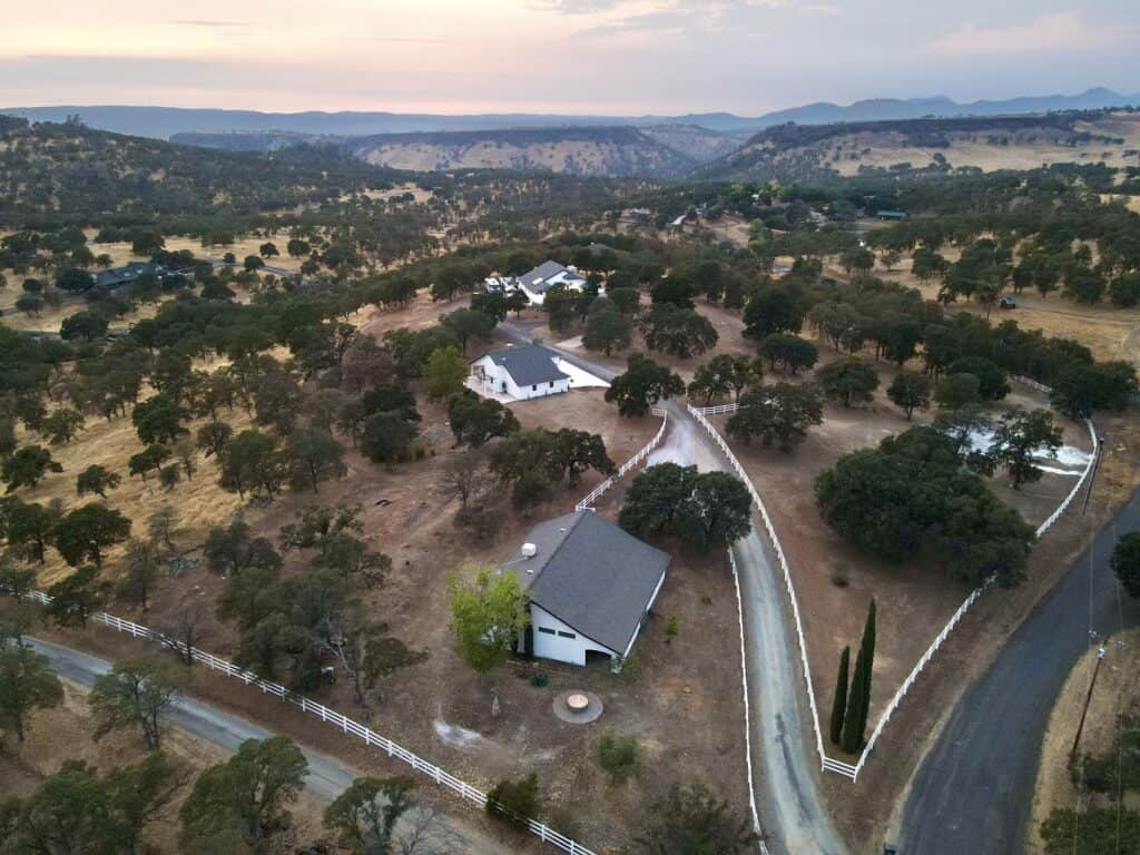 The Event Barn at Shotgun Creek jamestown california rental