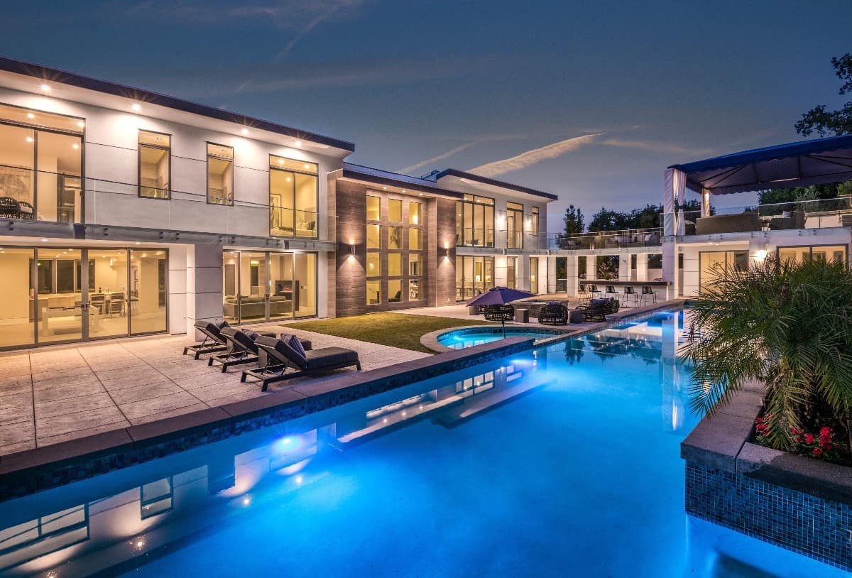Ultra Modern Huge Mansion with Pool and Tennis encino la los angeles rental