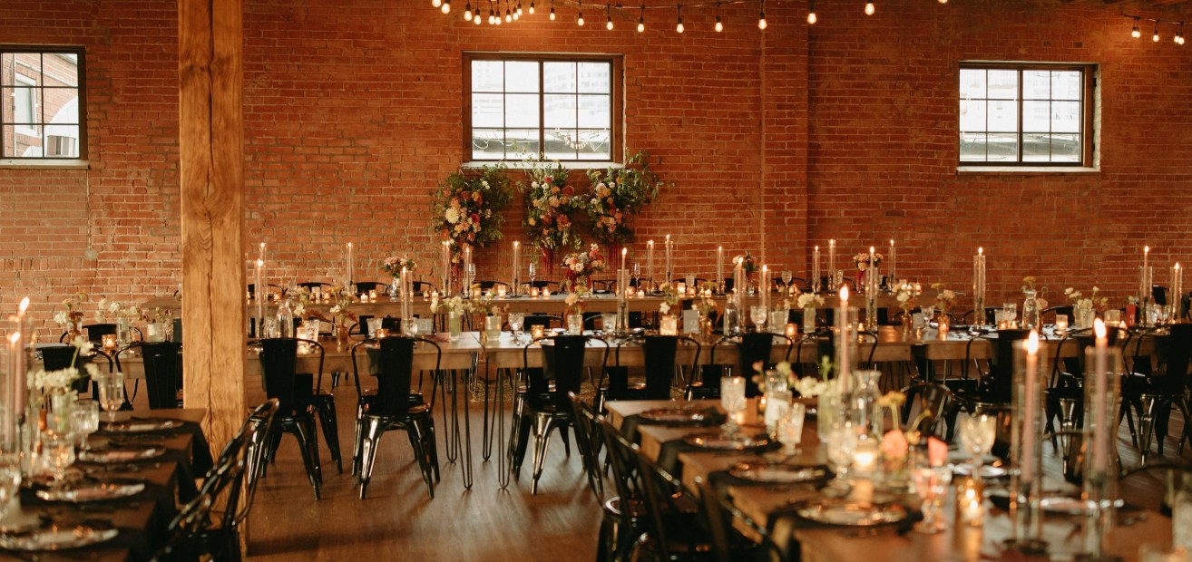 9 Meaningful 50th Anniversary Party Ideas (2025) | Peerspace