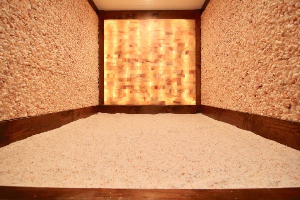 Urban Modern Wellness Amenity - Beautiful Himalyan Salt Decor atlanta rental