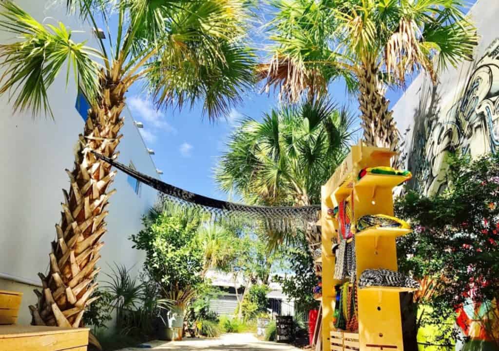 Urban Retro Outdoor Garden in Wynwood miami rental
