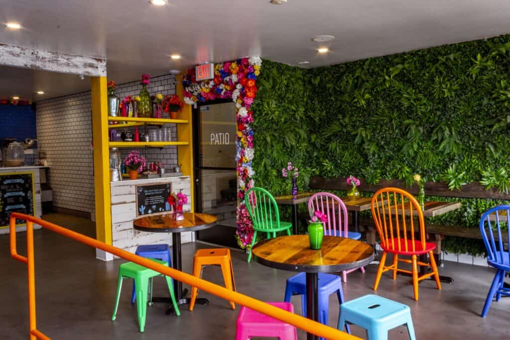 Vibrant Mexican Restaurant with Patio la los angeles rental